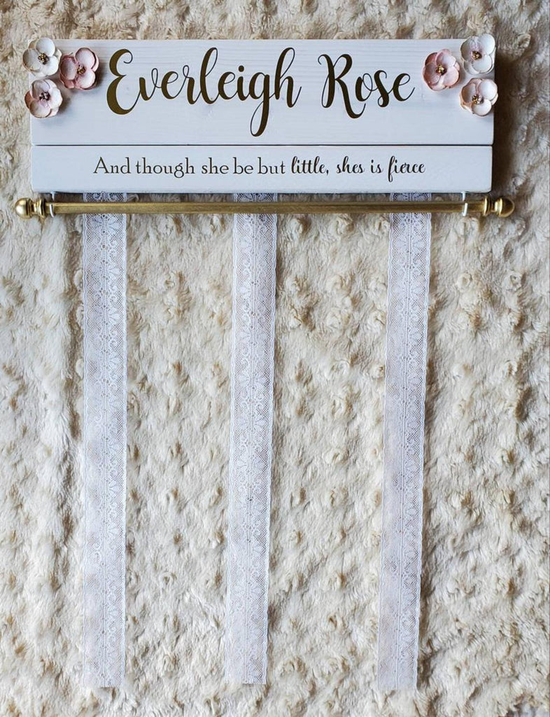 Everleigh Rose board gold dowel white lace ribbons