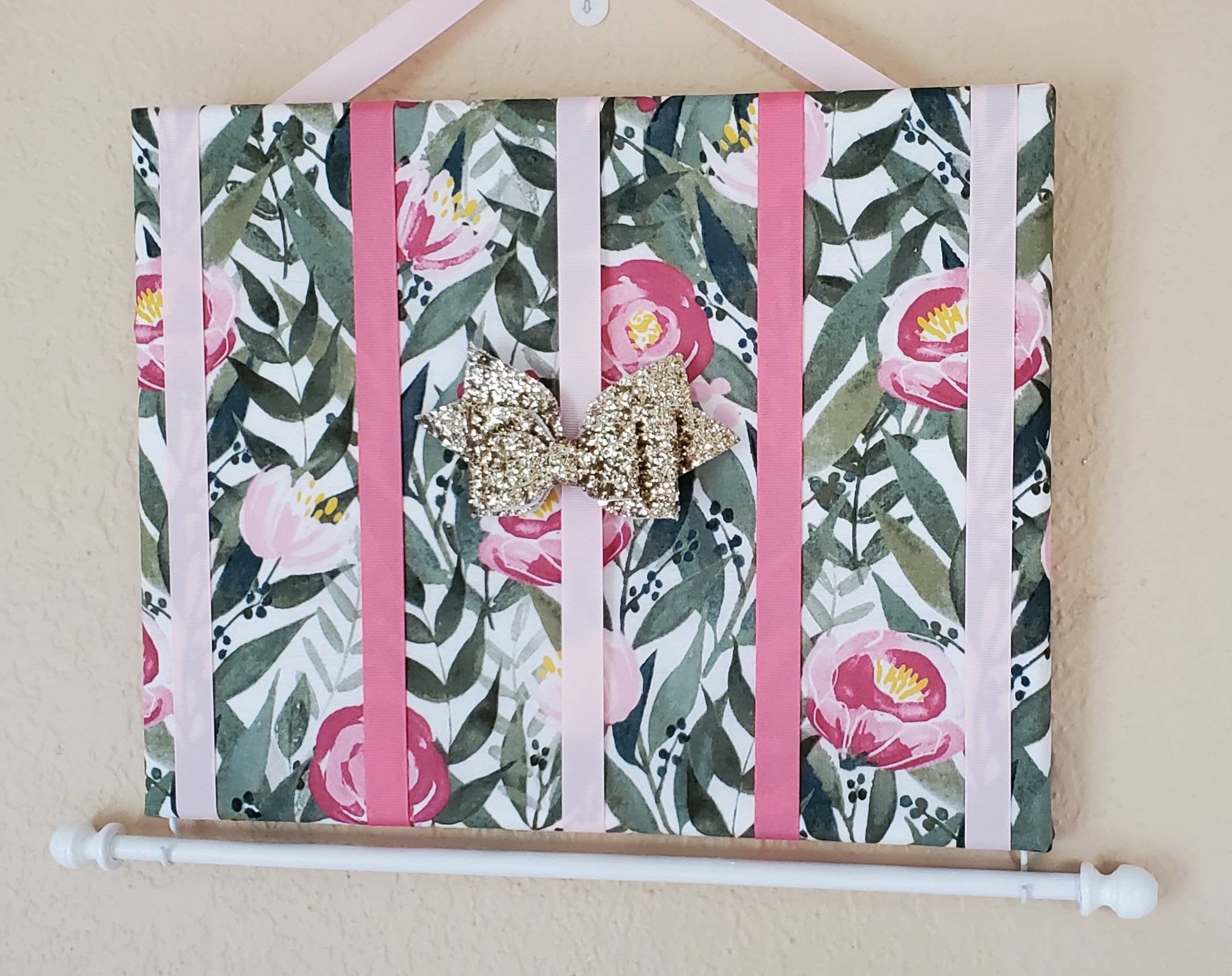 Blushing Pink Flowers Hair Bow Holder 16x20 with Dowel