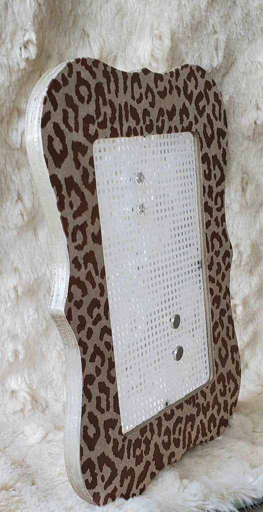 Leopard Inspired Earring Organizer showing finished edges